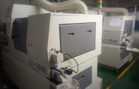 走心機設(shè)備3 - 副本.jpg